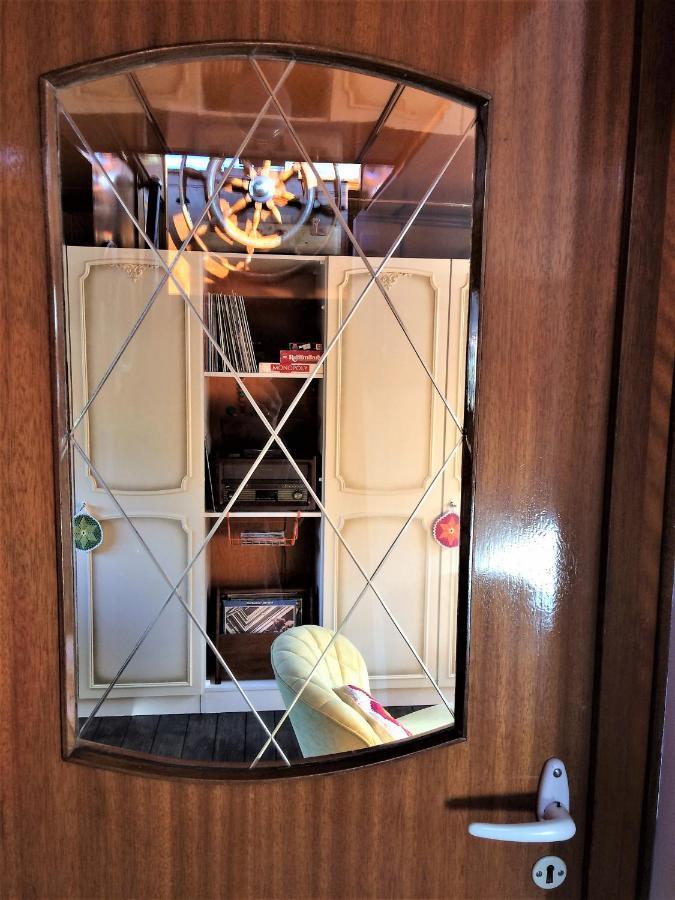 B&B Woonschip Robbedoes Amersfoort Eksteriør billede